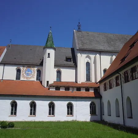 Tagungshaus Kloster Heiligkreuztal 3*